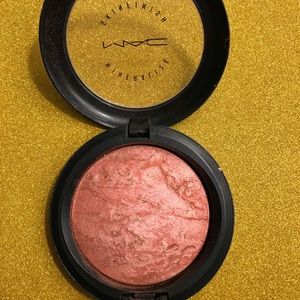 MAC Mineralized Skin Finish in Stereo Rose